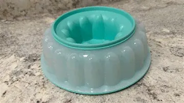 Tupperware Jello Desert Serving Mold