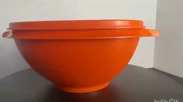 Vintage Tupperware Servalier Bowl with lid #840 Harvest Orange